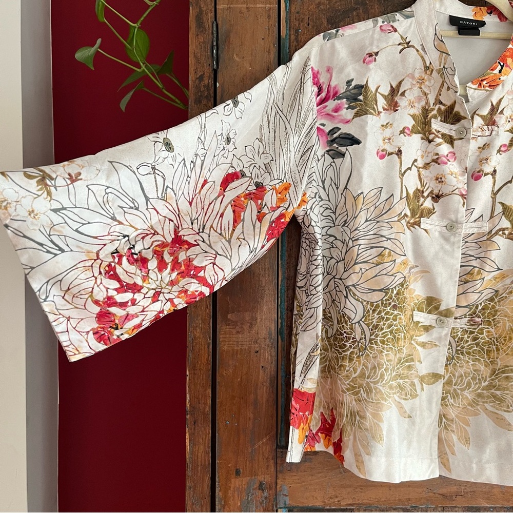 Natori Asian Inspired Floral Top